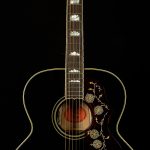 Elvis SJ-200